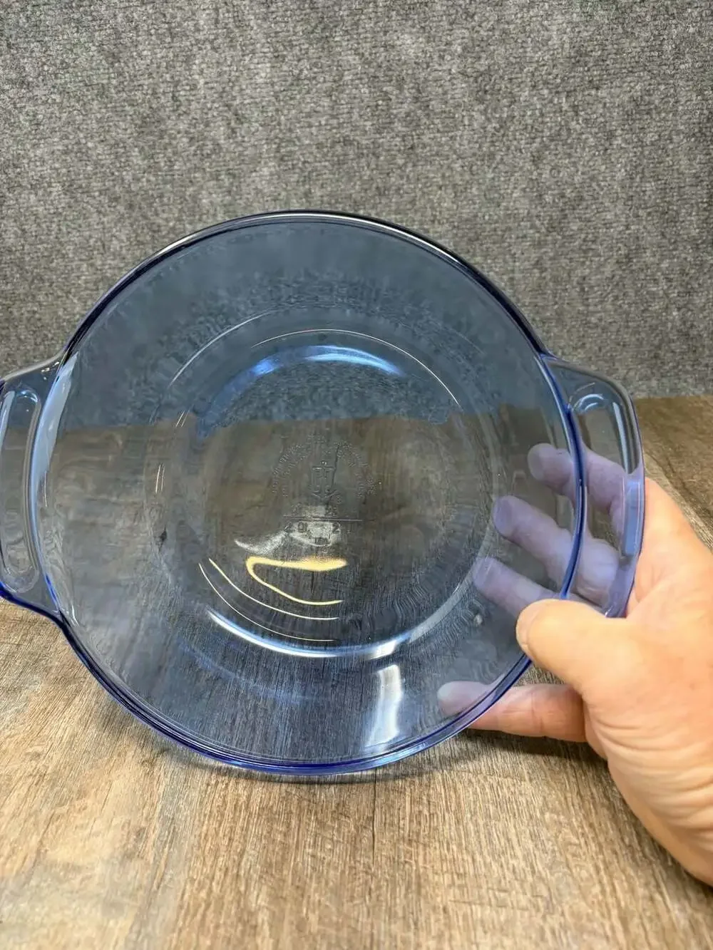 Vintage Anchor Hocking Cobalt Blue Glass 9” dia 2 qt Casserole Baking Dish w Lid